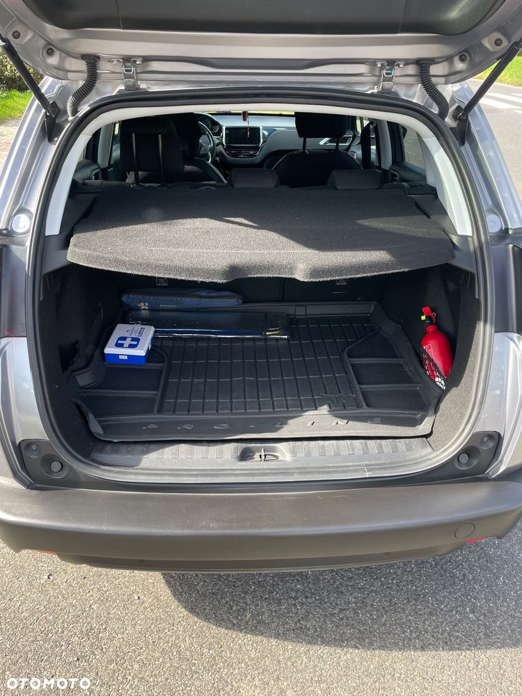 Peugeot 2008 1.2 Pure Tech Style - 14