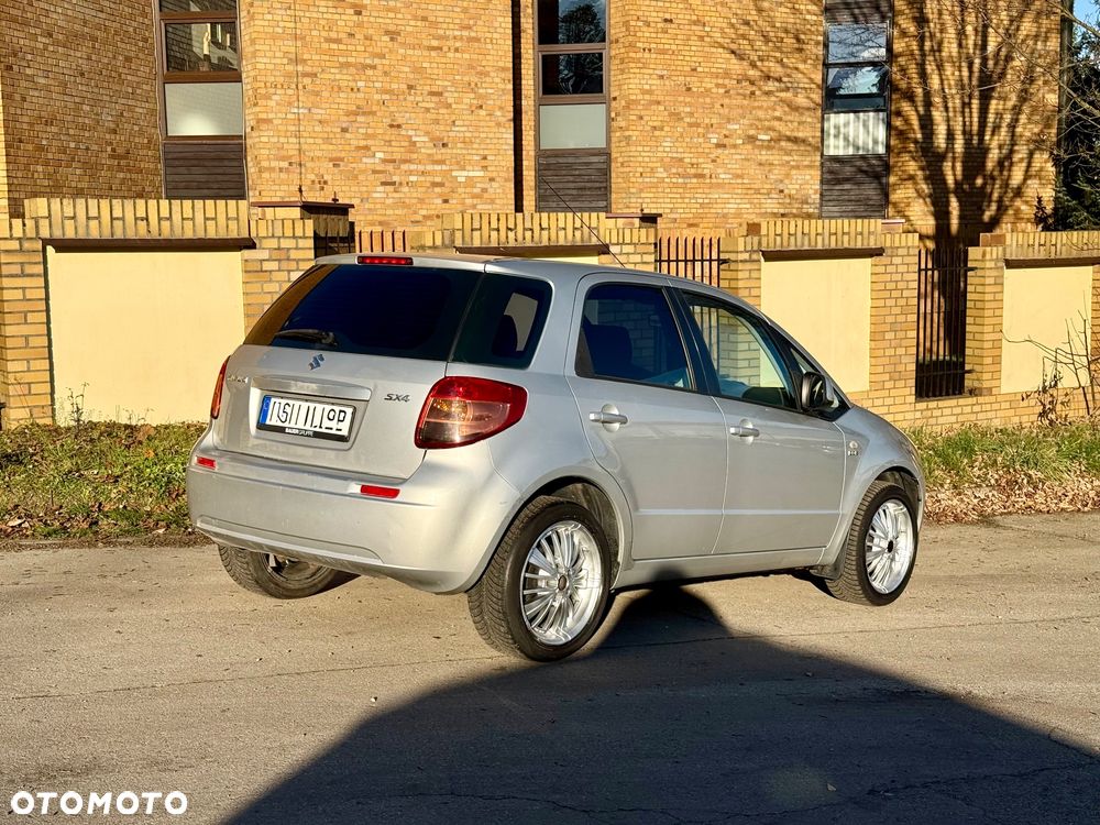 Suzuki SX4 1.9 DDiS DPF 4x2 Comfort - 8