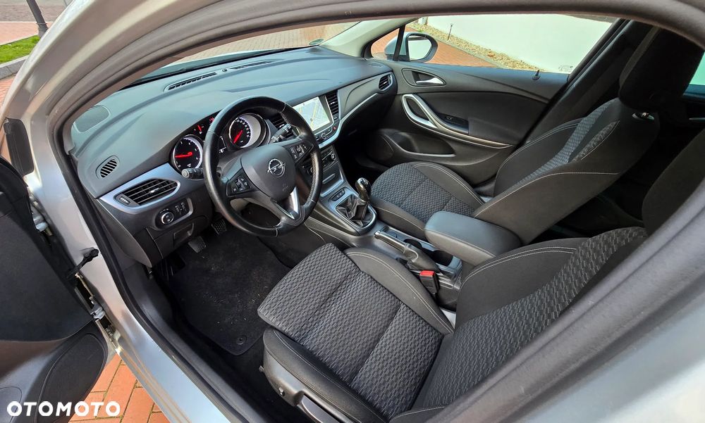 Opel Astra 1.6 CDTI Elite - 10