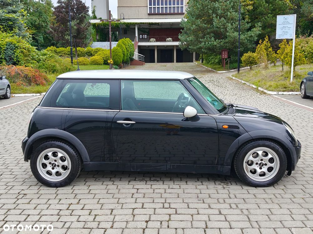 MINI Cooper Standard - 11