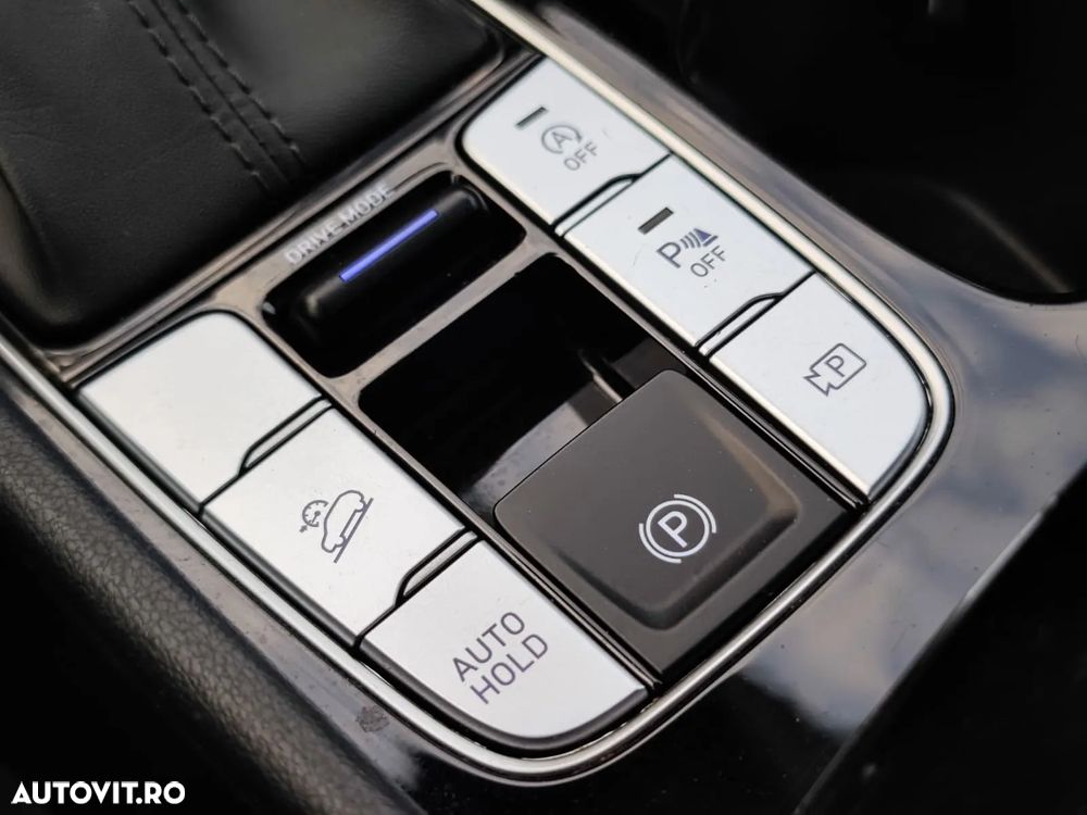 Hyundai Tucson 1.6 CRDi 48V-Hybrid 2WD DCT Trend - 28