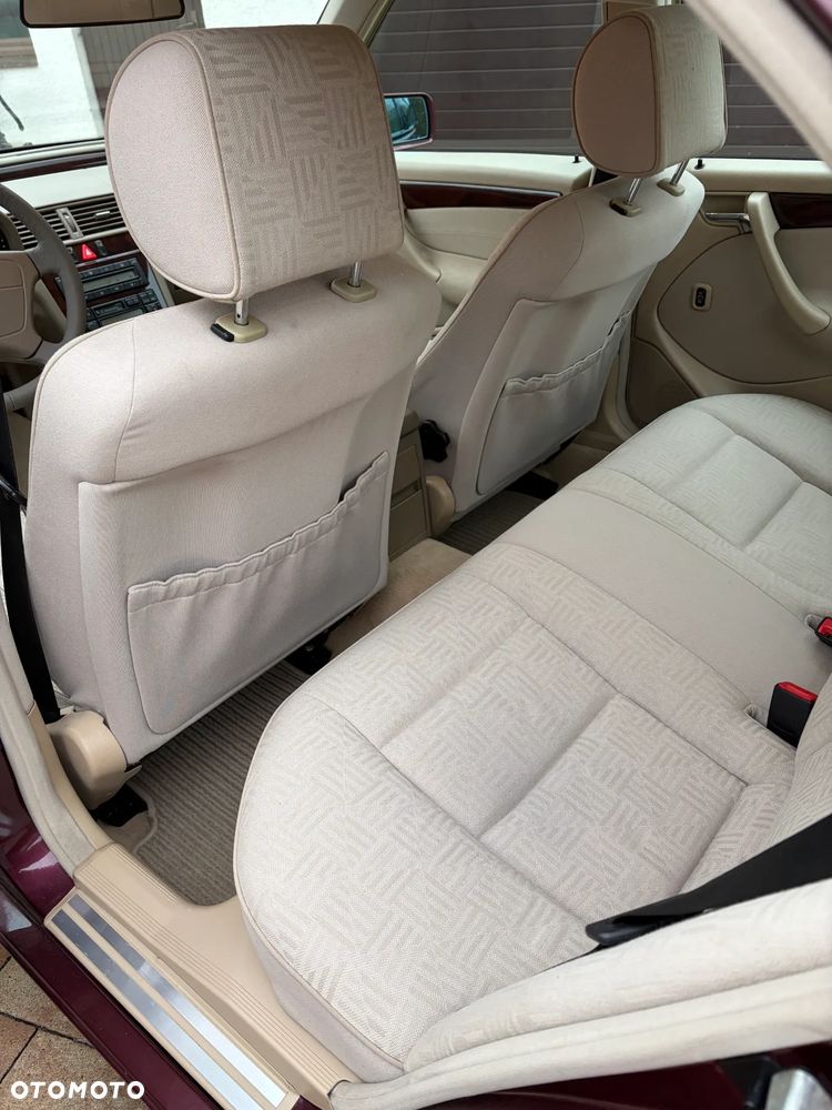 Mercedes-Benz Klasa C 200 T Elegance - 10