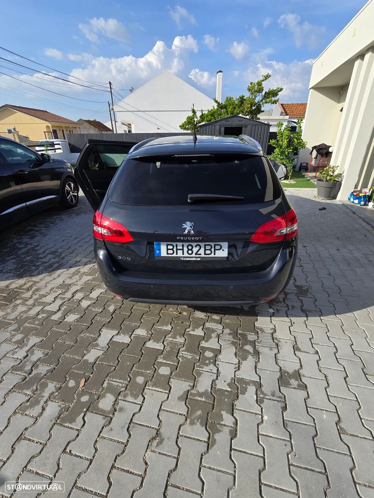 Peugeot 308 SW PureTech 130 GPF EAT8 Stop & Start Allure Pack - 2