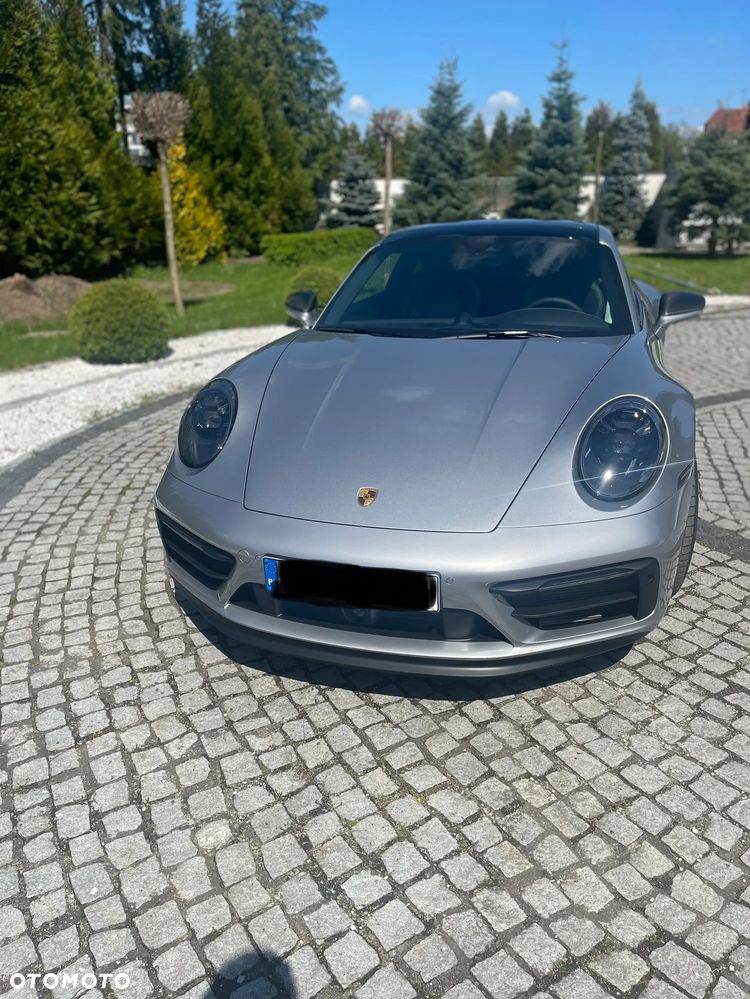 Porsche 911 2023 photo 2