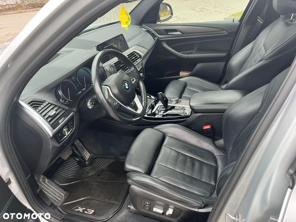 BMW X3 xDrive30i Luxury Line - 10