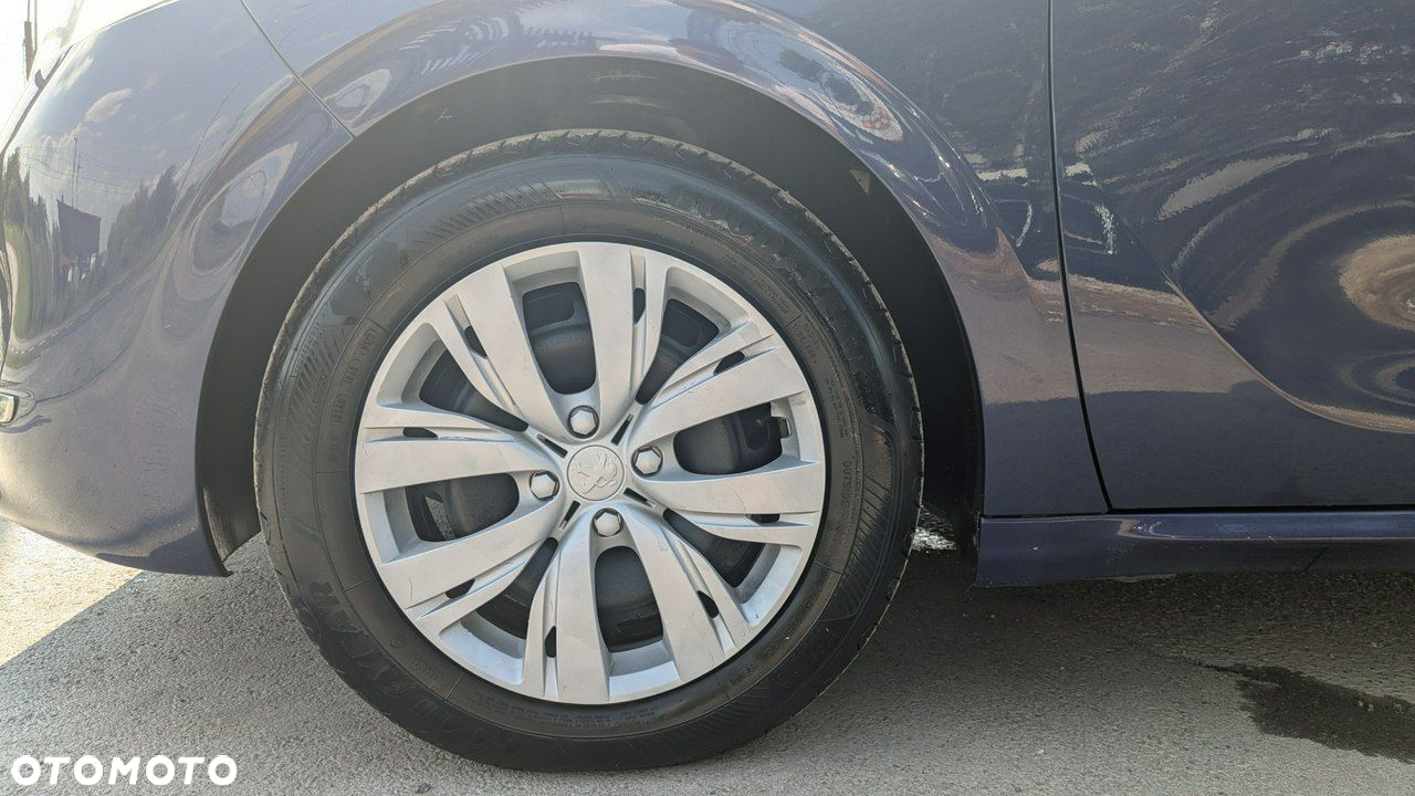 Peugeot 208 - 38