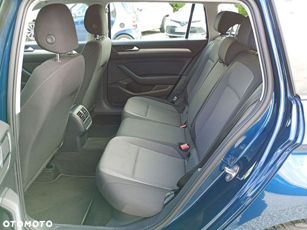 Volkswagen Passat Variant 2.0 TDI EVO Essence - 24