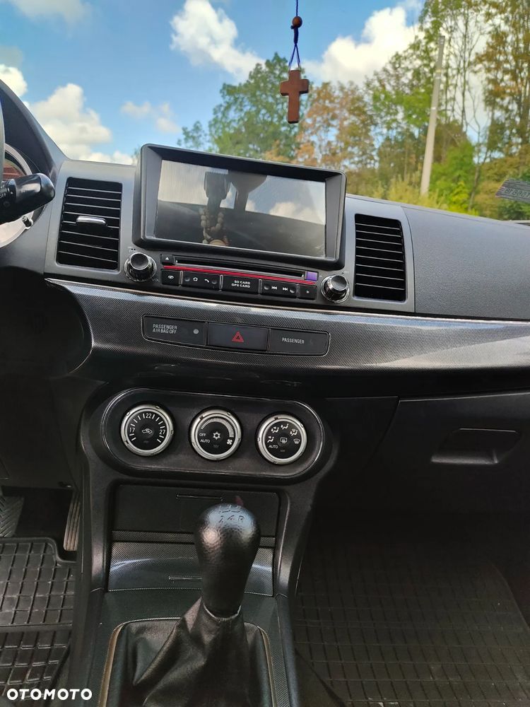 Mitsubishi Lancer 1.8 Intense - 8