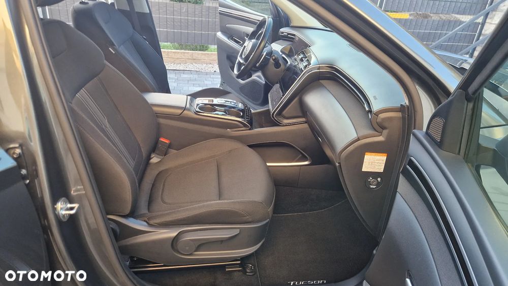 Hyundai Tucson 1.6 T-GDi HEV Executive 2WD - 21