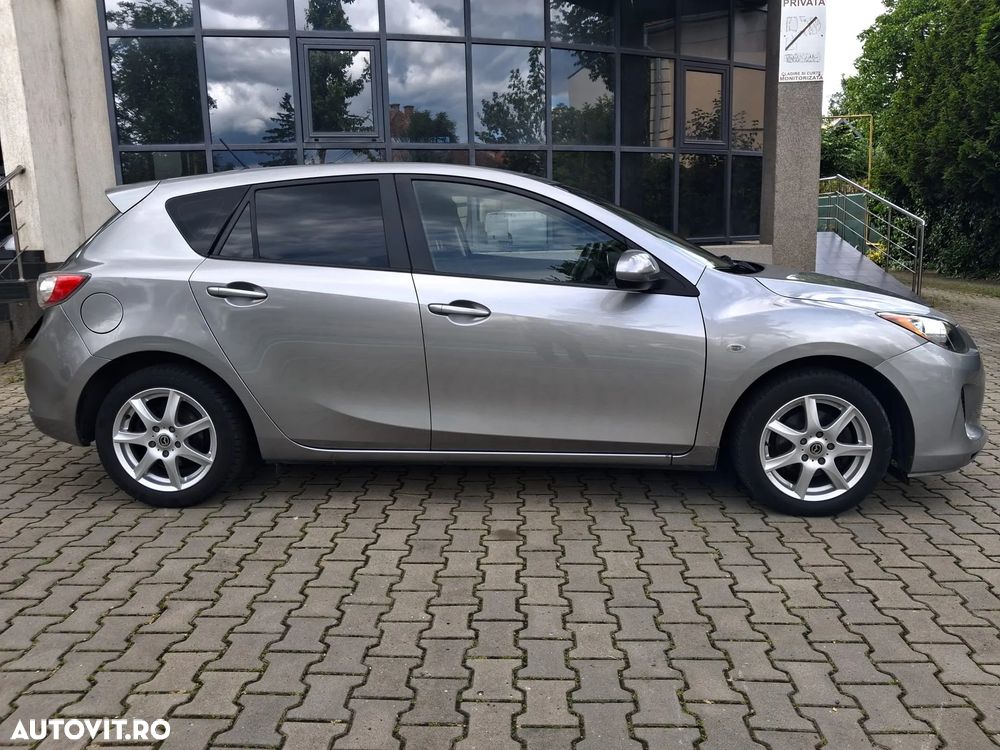 Mazda 3 - 4