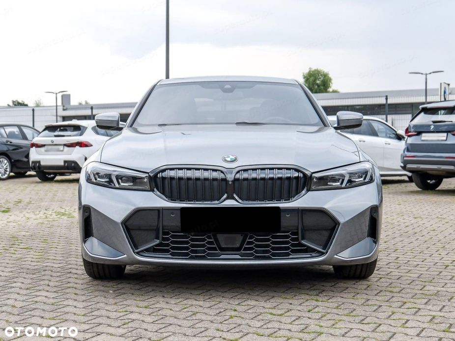 BMW Seria 3 330i xDrive M Sport sport - 10