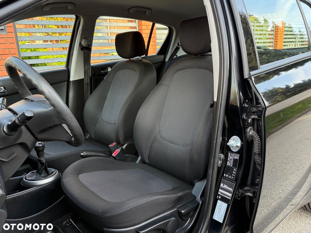 Hyundai i20 1.2 Trend - 6