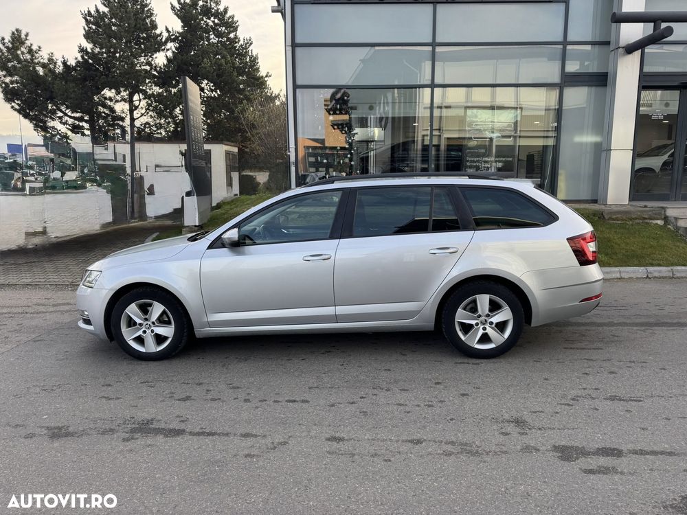 Skoda Octavia 2.0 TDI DSG Ambition - 3