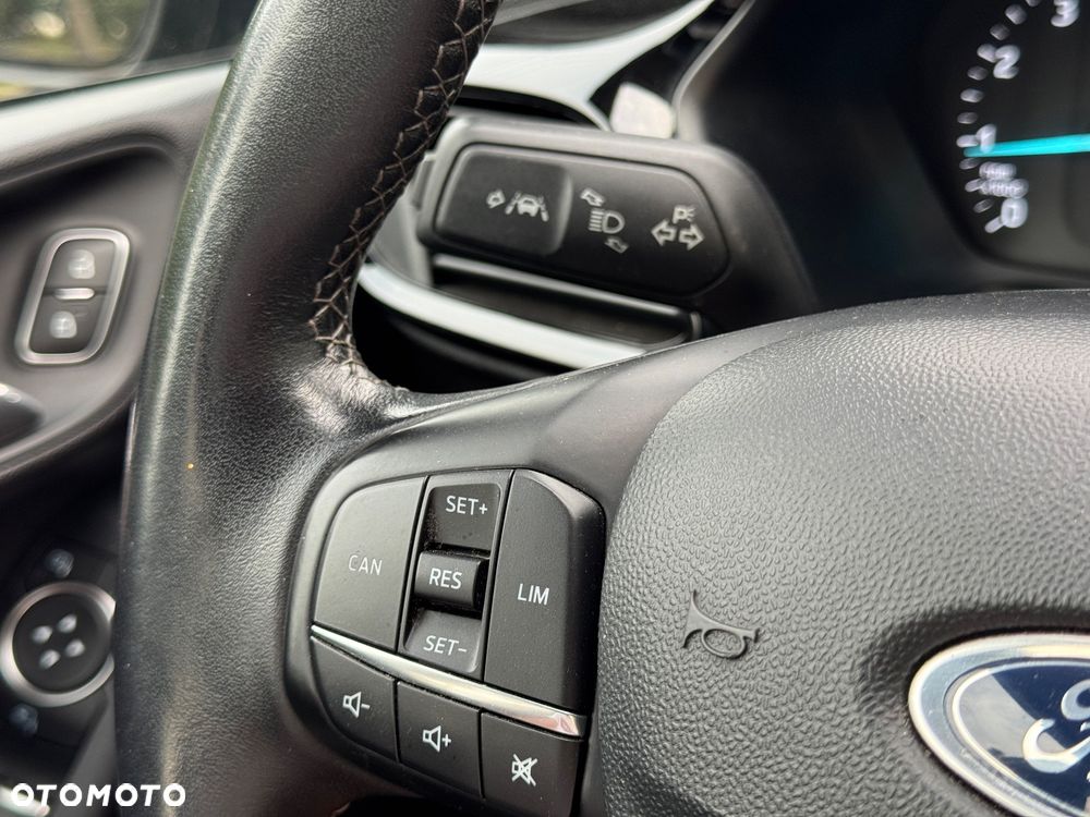 Ford Fiesta 1.1 S&S COOL&CONNECT - 36