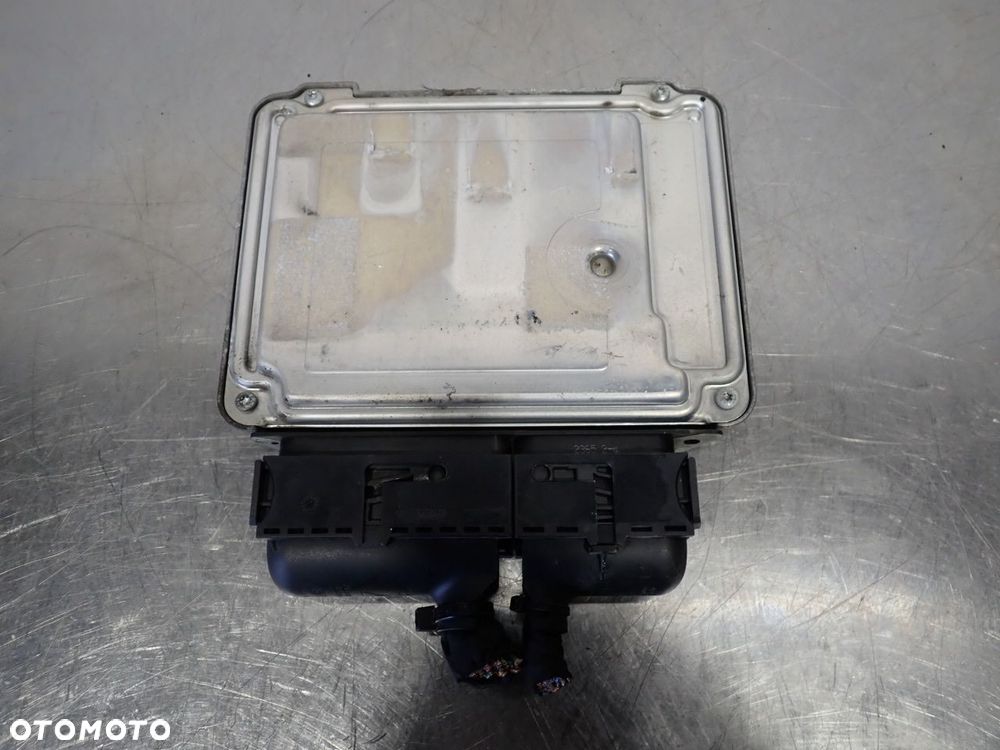 KOMPUTER SILNIKA AUDI A3 8P 0281012234  03G906.... - 2