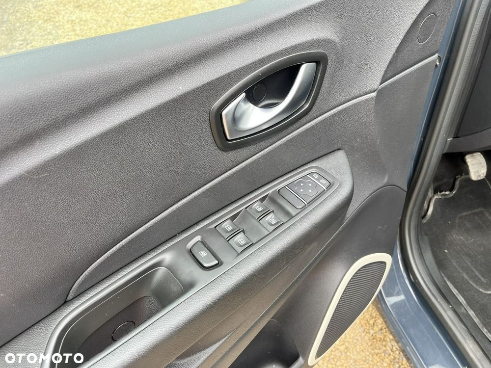 Renault Captur - 14