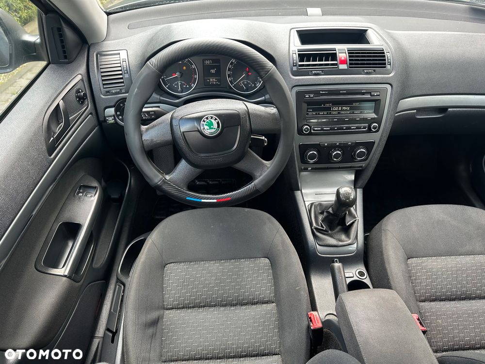 Skoda Octavia 1.6 Ambition - 16