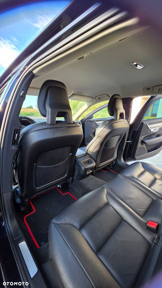 Volvo V90 D5 AWD R-Design - 11