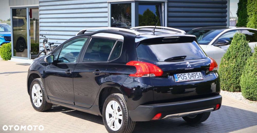 Peugeot 2008 - 8