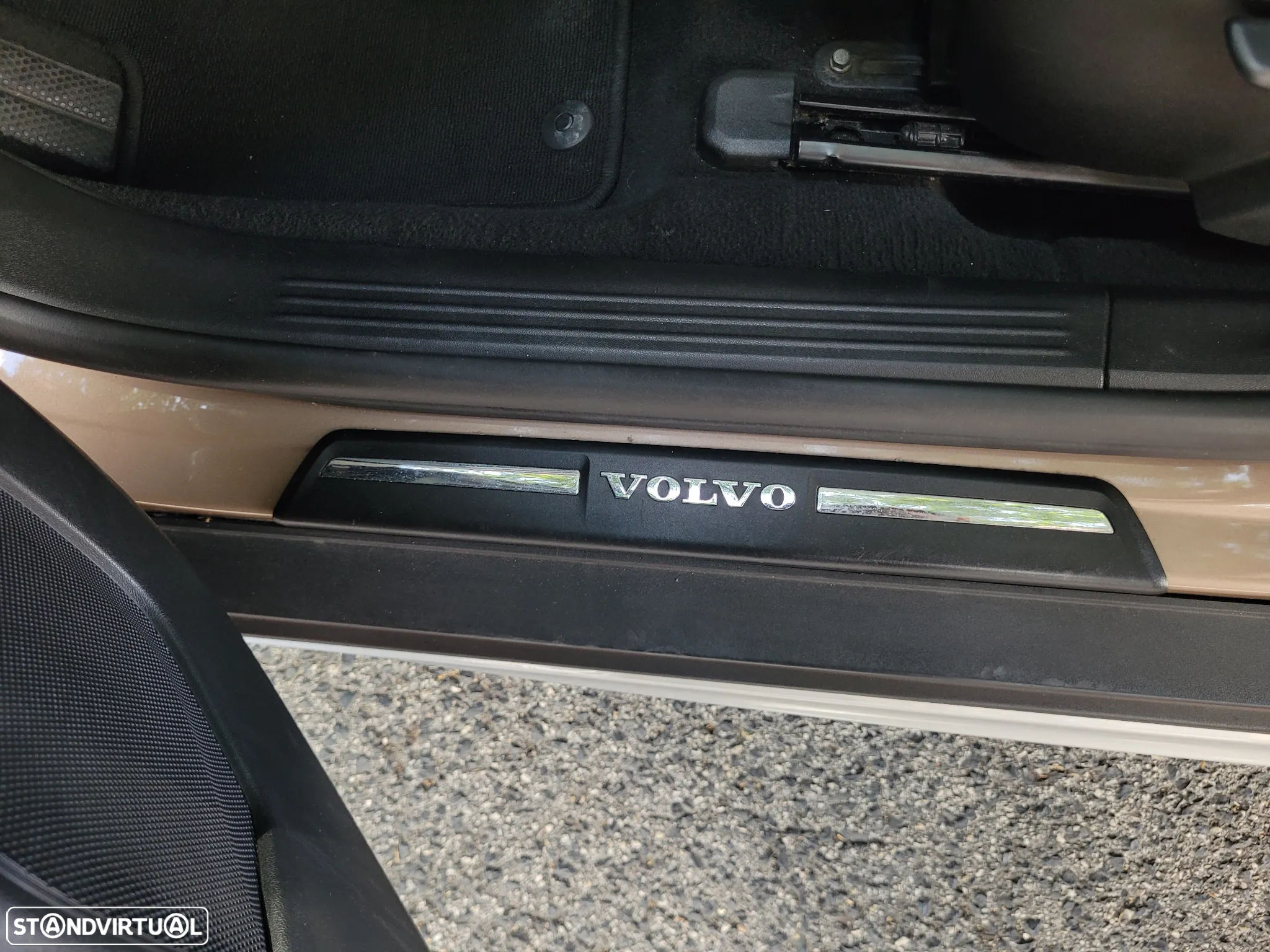Volvo V40 Cross Country 1.6 D2 VOR - 46