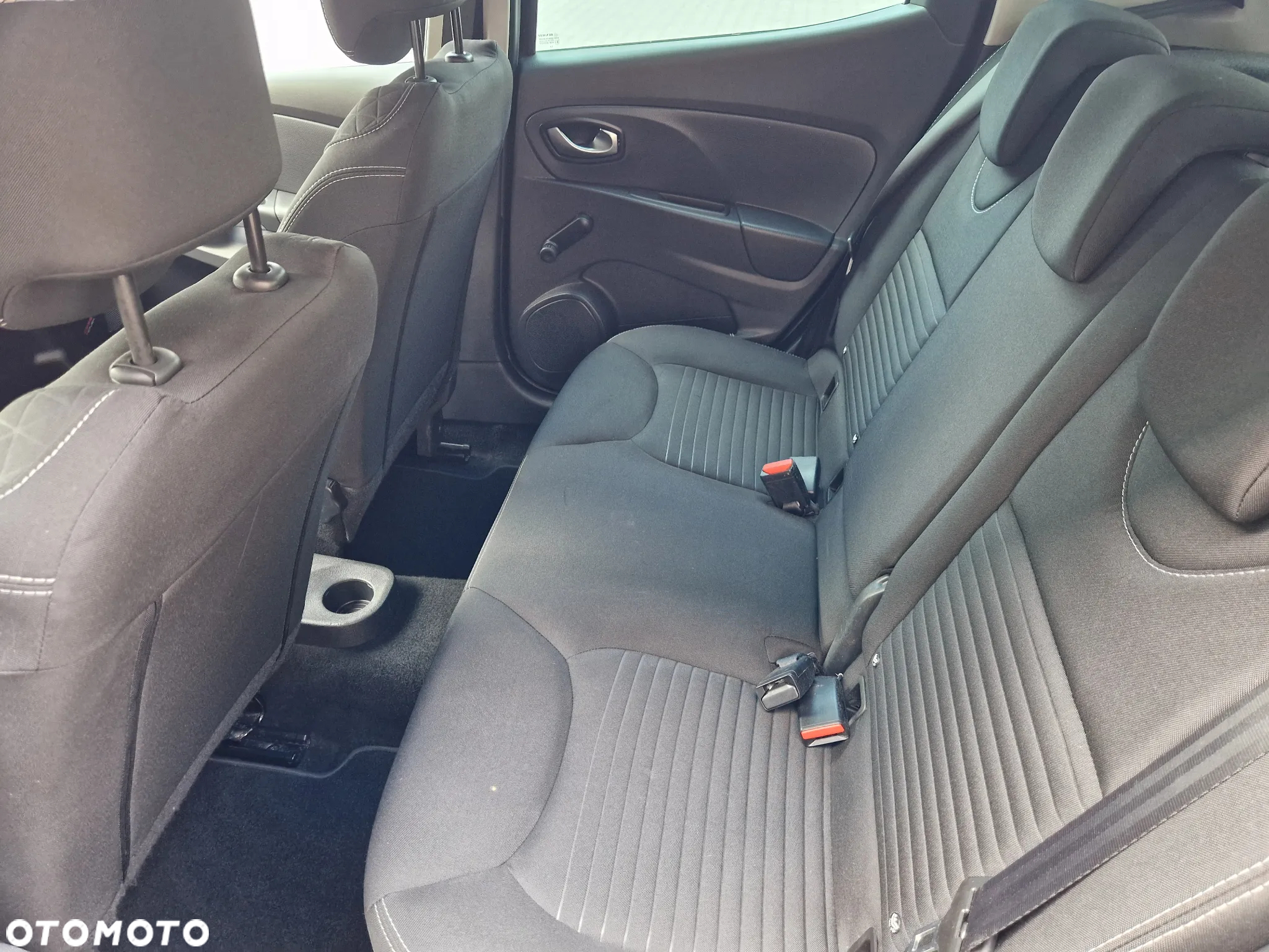 Renault Clio 1.2 16V Limited EU6 - 32