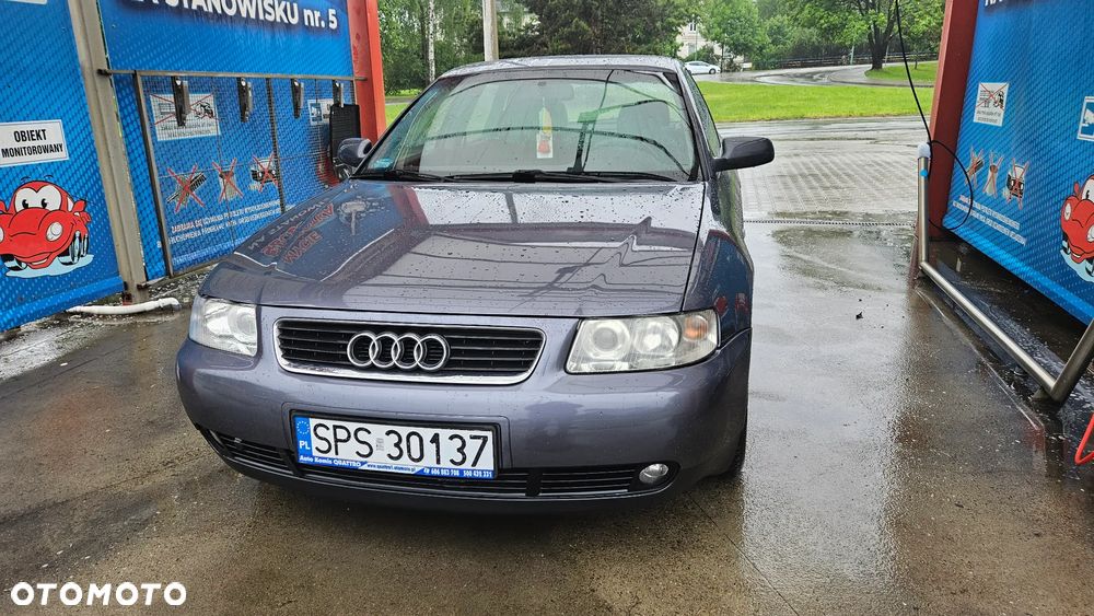 Audi A3 Sportback 1.6 Ambiente - 1