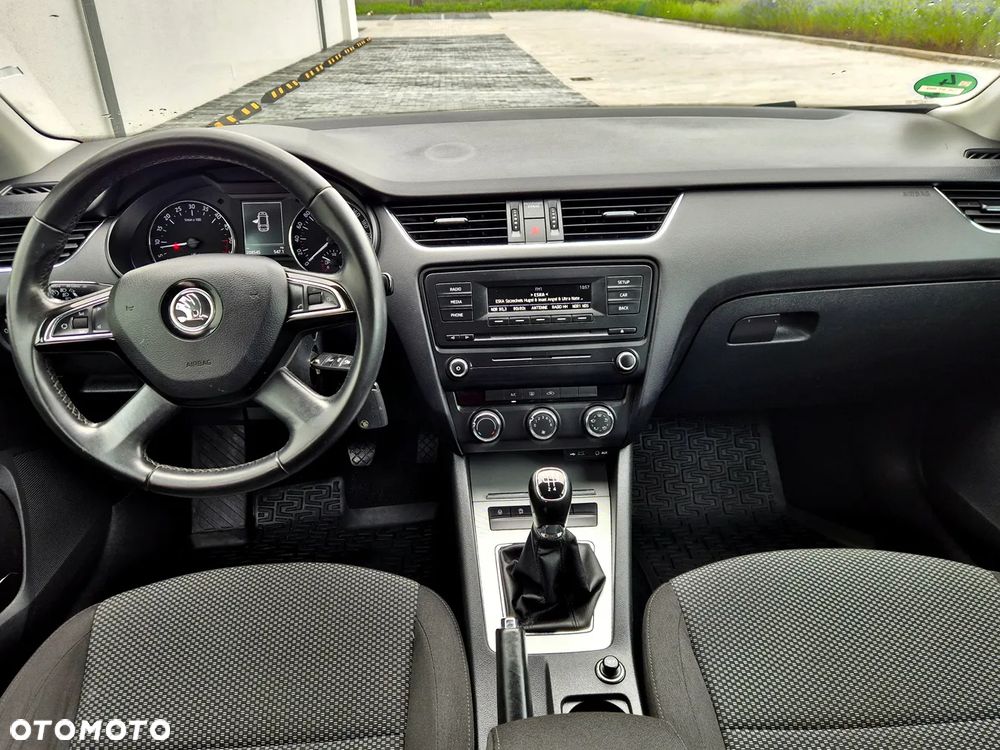 Skoda Octavia 1.6 TDI DPF Ambition - 5