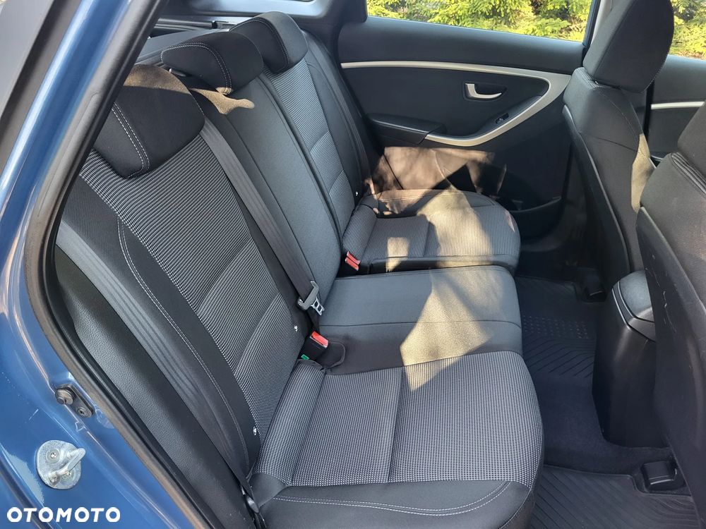 Hyundai i30 1.6 GDI BlueDrive Go - 14