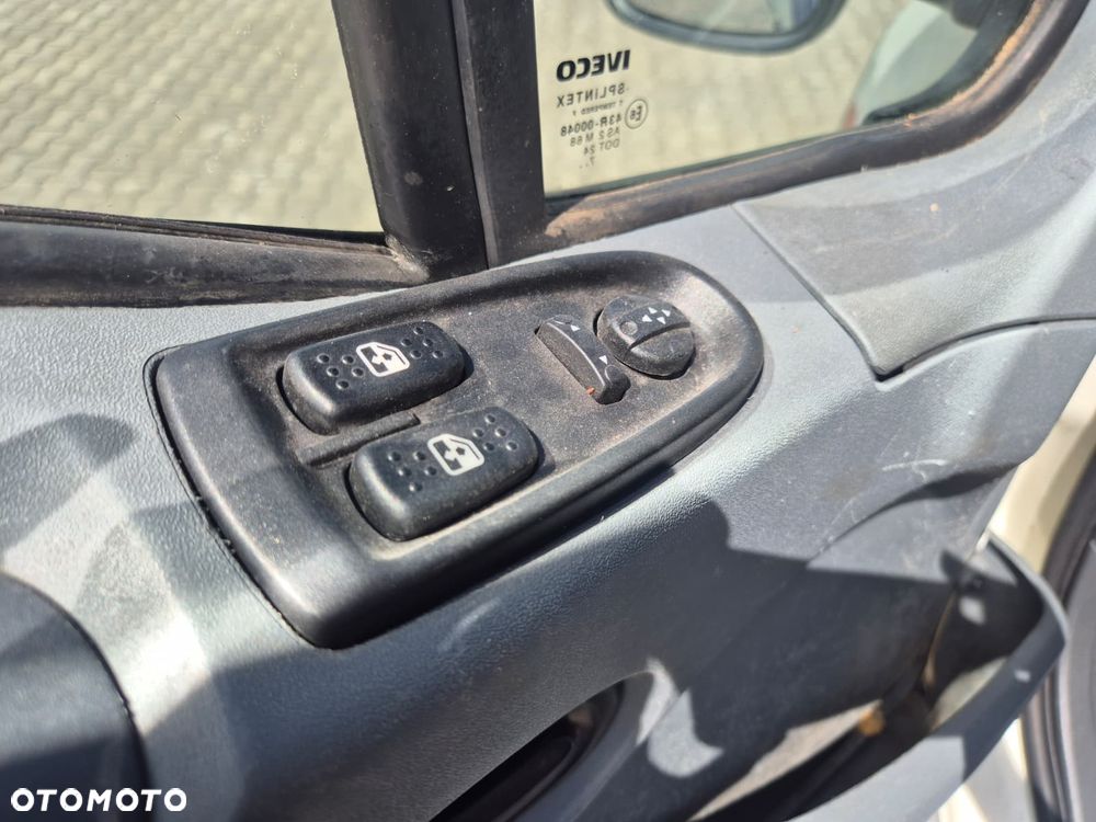 Iveco Daily 65 C 18 / 3.0 DIESEL / HDS FASSI F28B / WYWROTKA / MOCNA RAMA / BEZWYPADKOWY / SERWISOWANY / MOCNY SILNIK / EURO 4 / BEZWYPADKOWY - 34
