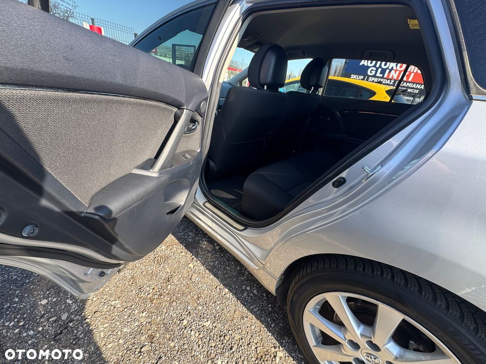 Toyota Avensis 2.2 D-4D Prestige - 6