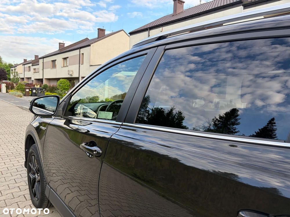 Toyota RAV4 Hybrid Premium 4x2 - 16