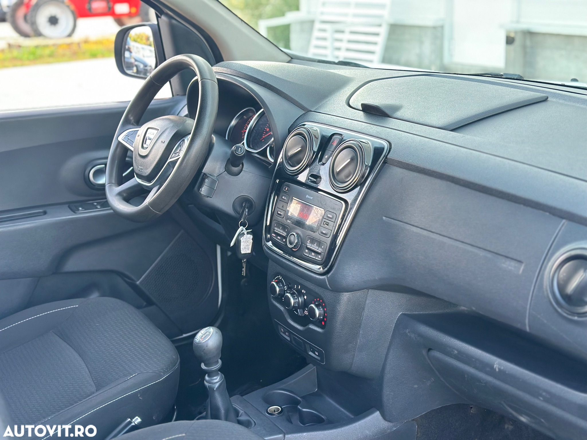 Dacia Lodgy 1.5 Blue dCi Ambiance - 16