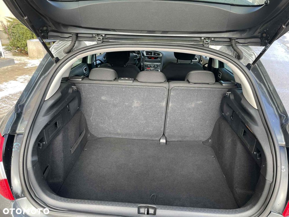 Citroën C4 VTi 120 Attraction - 19