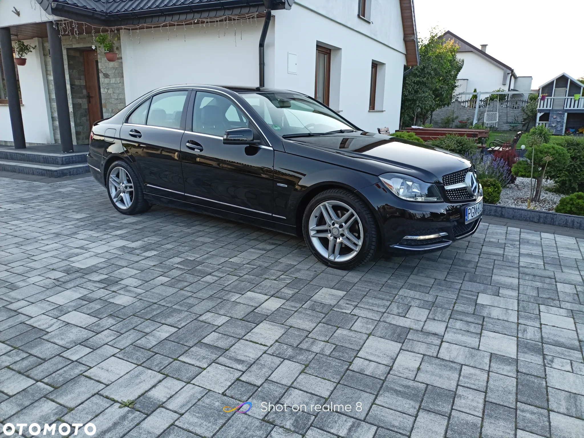 Mercedes-Benz Klasa C 180 CGI BlueEff Avantgarde - 34