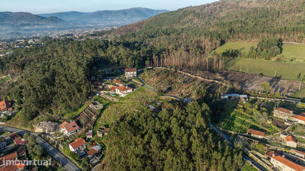 Terreno com 2.630 m2 e PIP aprovado para construção de moradia na Fach - Grande imagem: 3/14