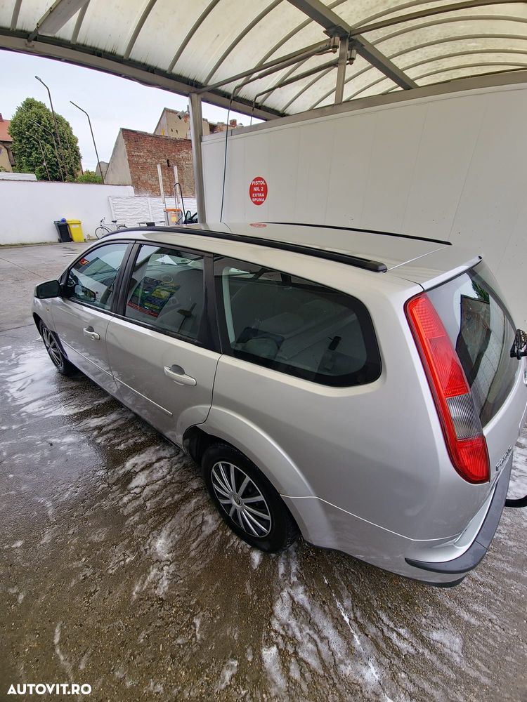 Ford Focus 1.6 TDCi Trend - 6