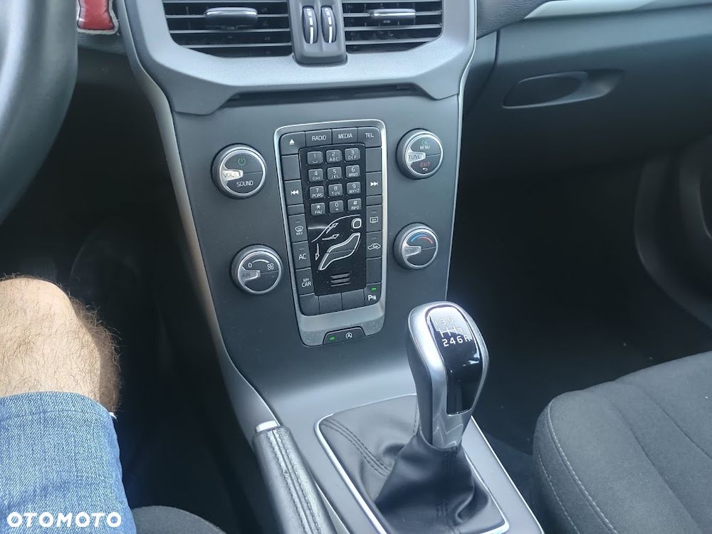 Volvo V40 D2 Drive-E Kinetic - 19