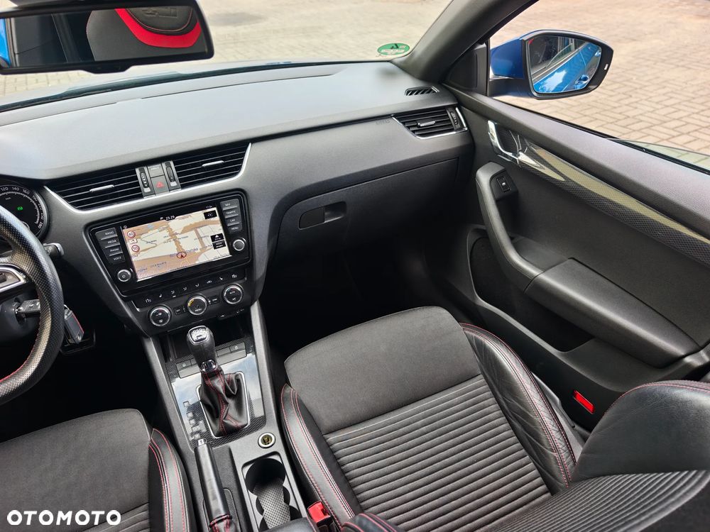 Skoda Octavia 2.0 TDI DSG RS - 14