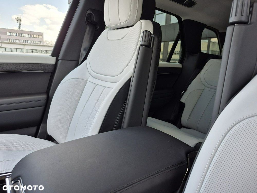 Land Rover Range Rover Sport - 39