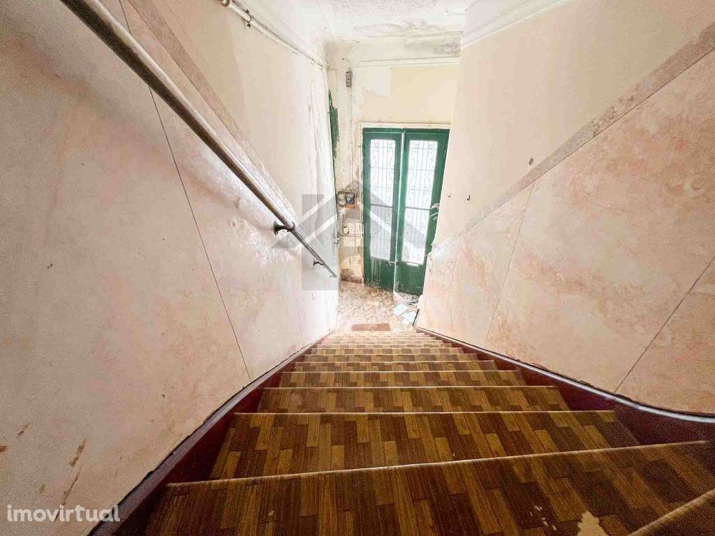 Moradia T3 com Espaço Comercial para Venda em Portimão - Grande imagem: 3/27