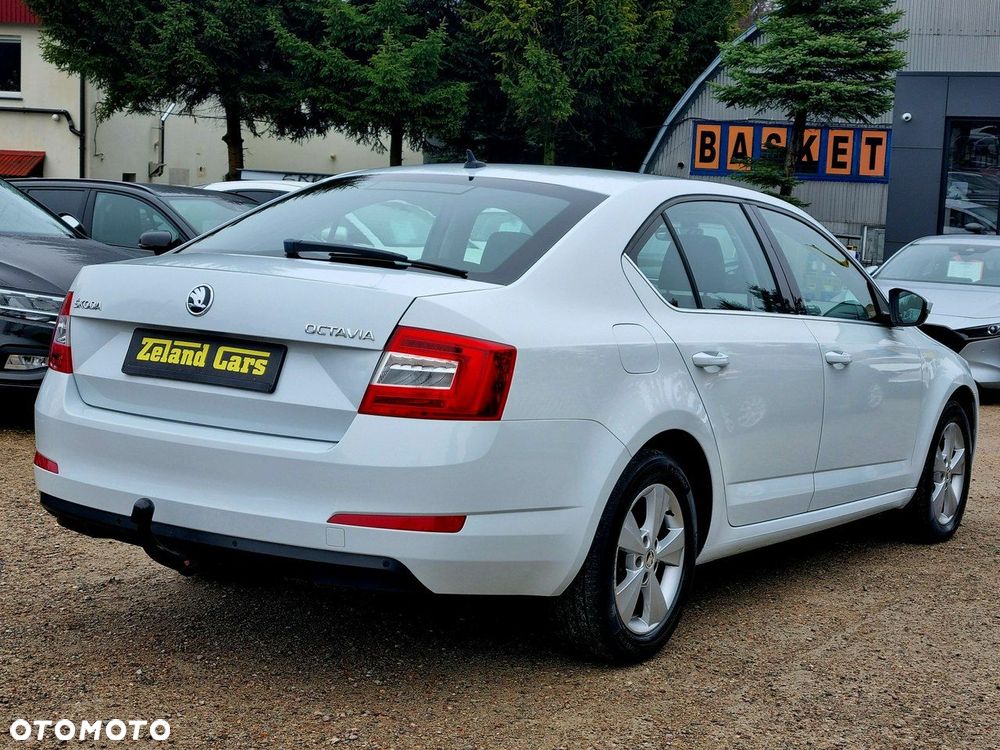 Skoda Octavia 1.6 TDI Active DSG - 8
