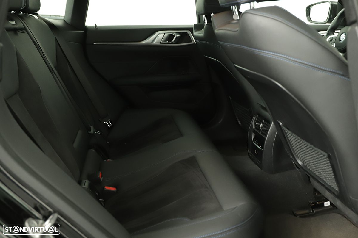 BMW i4 eDrive35 Pack Desportivo M - 28