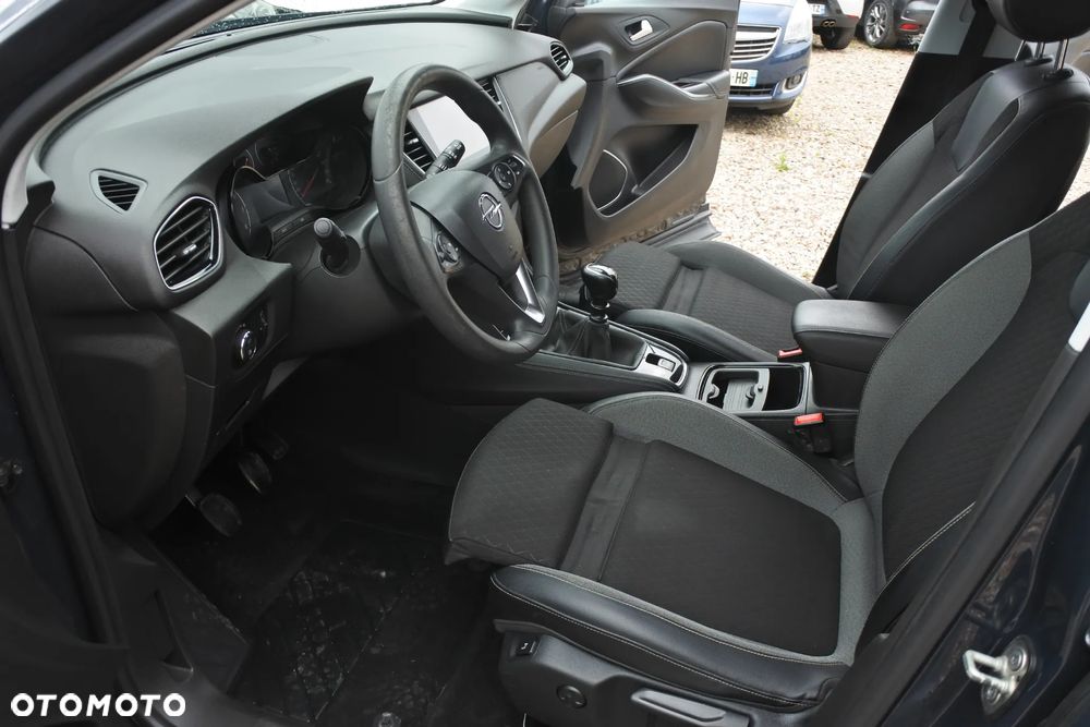 Opel Grandland X 1.2 Start/Stop Business INNOVATION - 11
