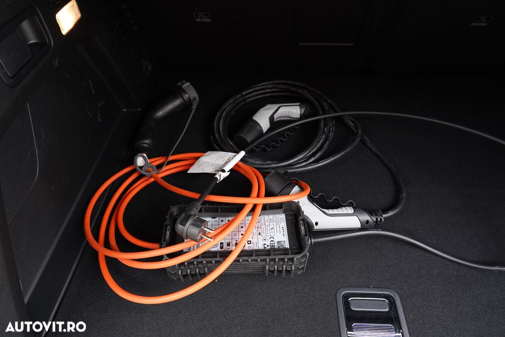 Peugeot 3008 PHEV EAT8 4X4 GT Pack - 22