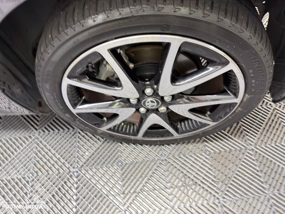 Toyota Yaris 1.5 HDF GR Sport - 16
