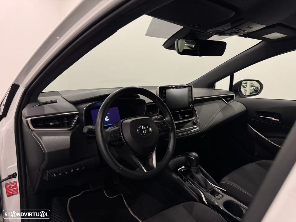 Toyota Corolla 1.8 Hybrid Exclusive - 6