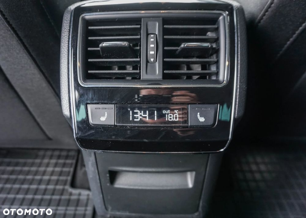 Skoda Superb 2.0 TDI SCR Style DSG - 31