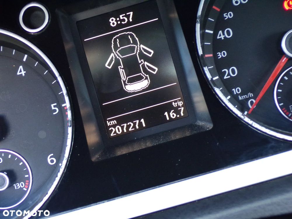 Volkswagen Passat Variant 2.0 TDI Highline - 19