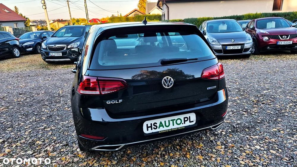 Volkswagen Golf - 17