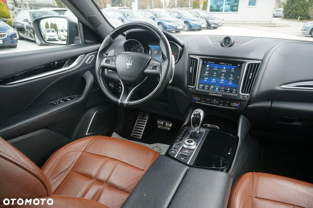 Maserati Levante - 14